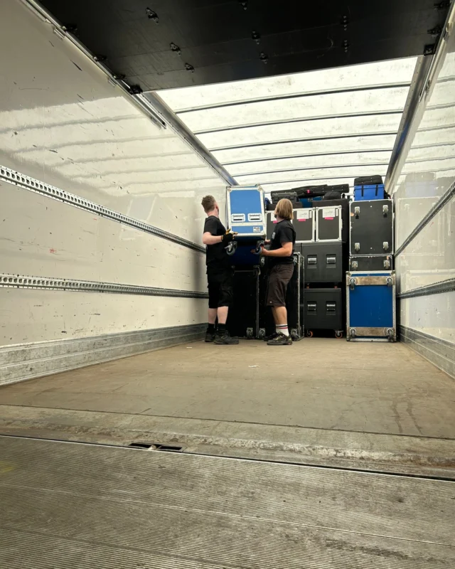 Loading a truck = the ultimate game of Tetris! 📦
Whether it’s staging, kit or flight cases, there’s a real skill to getting it all in effectively and securely.

#FiveStarCrew #BristolCrew #EventCrew #TruckTetris #BehindTheScenes #LiveEvents #wemakeevents #ventwork #festivalwork #liveevents